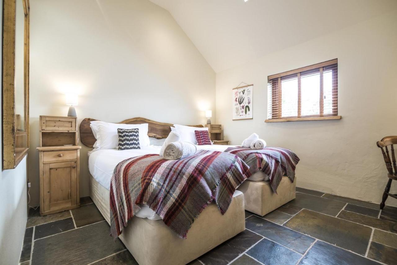 Lavender - Luxurious Barn Conversion - Blossom Farm Johnston Exterior photo