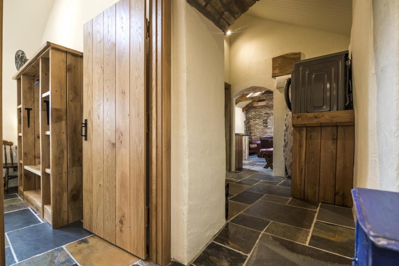 Lavender - Luxurious Barn Conversion - Blossom Farm Johnston Exterior photo